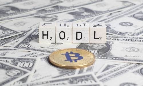 三年前囤积131枚BTC巨鲸于1小时前清仓获利1319万美元