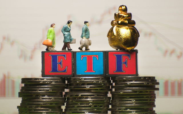 ETF总规模逼近48万亿元